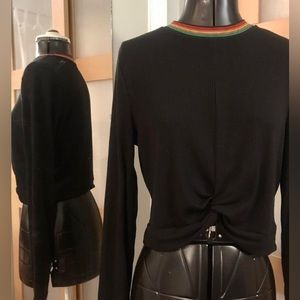 NWOT, Blk Ribbed LongSlv Knot Top, L